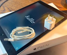 IPAD AIR 2 Bundle 64MB; WIFI only; Gently Use...