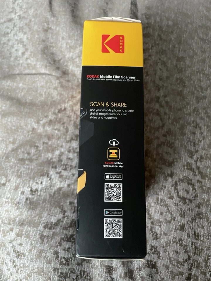 Escáner de película móvil KODAK escanear y compartir para negativos y diapositivas de 35 mm Foto 3 de 4