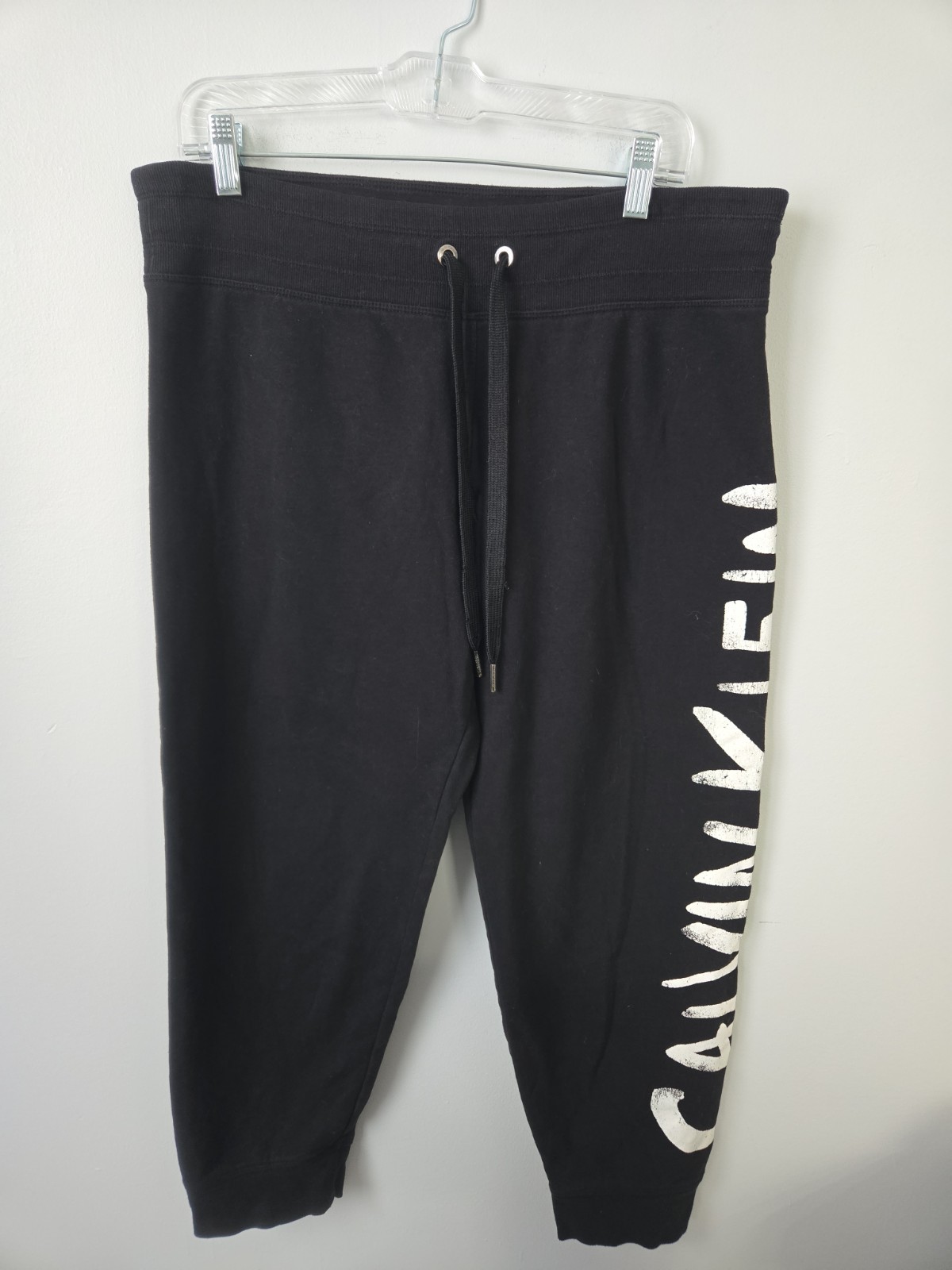 Calvin Klein Performance Capri Joggers Womens XL Black Sweatpants Cropped...