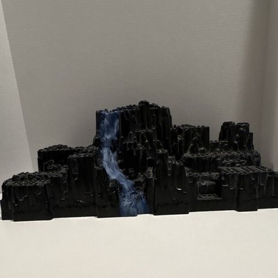 Mega Bloks PYRATES TREASURE ISLAND Base Plate Mountains Waterfall in Gray HTF