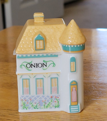 Original 1989 Lenox Spice Village ONION Vintage Porcelain Jar MINT UNUSED