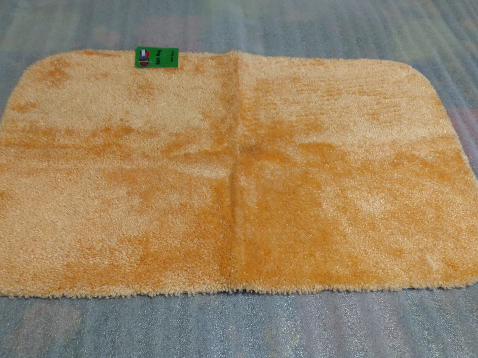  Springmaid Wildthings 21x34 one -piece solid soft orange color bath rug - Image 4 of 4