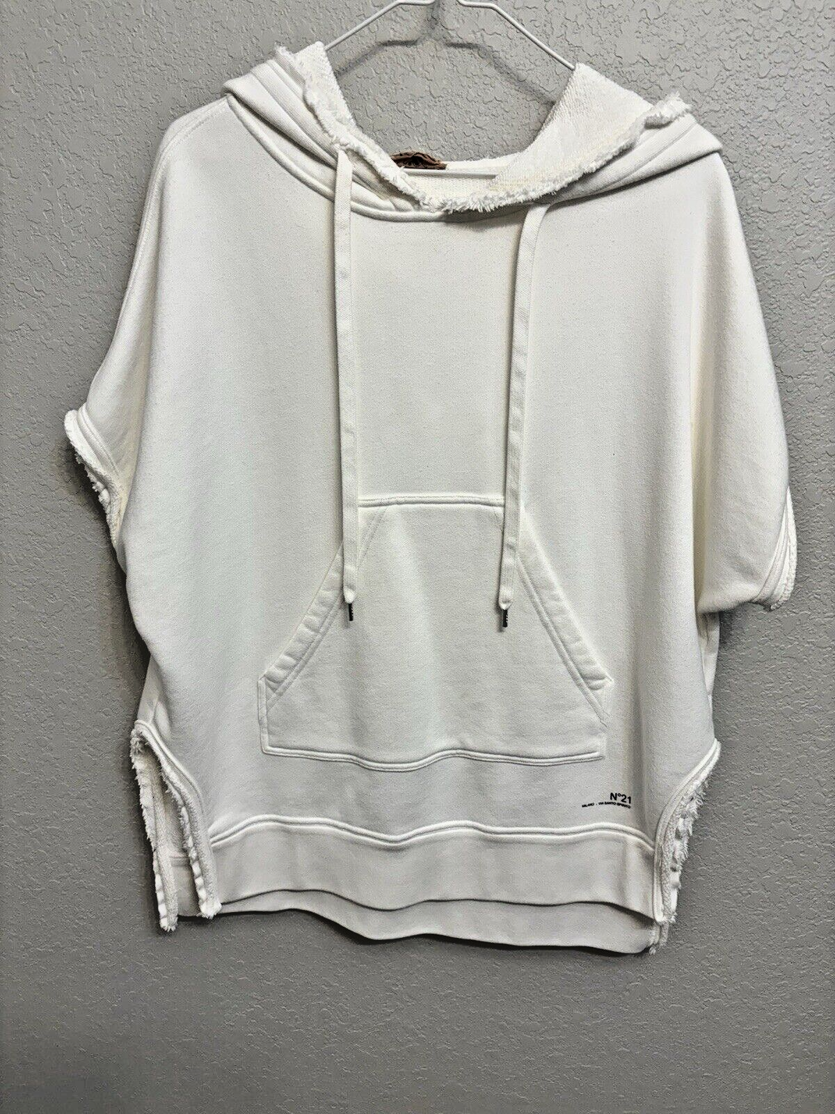 Foto 1 di 6