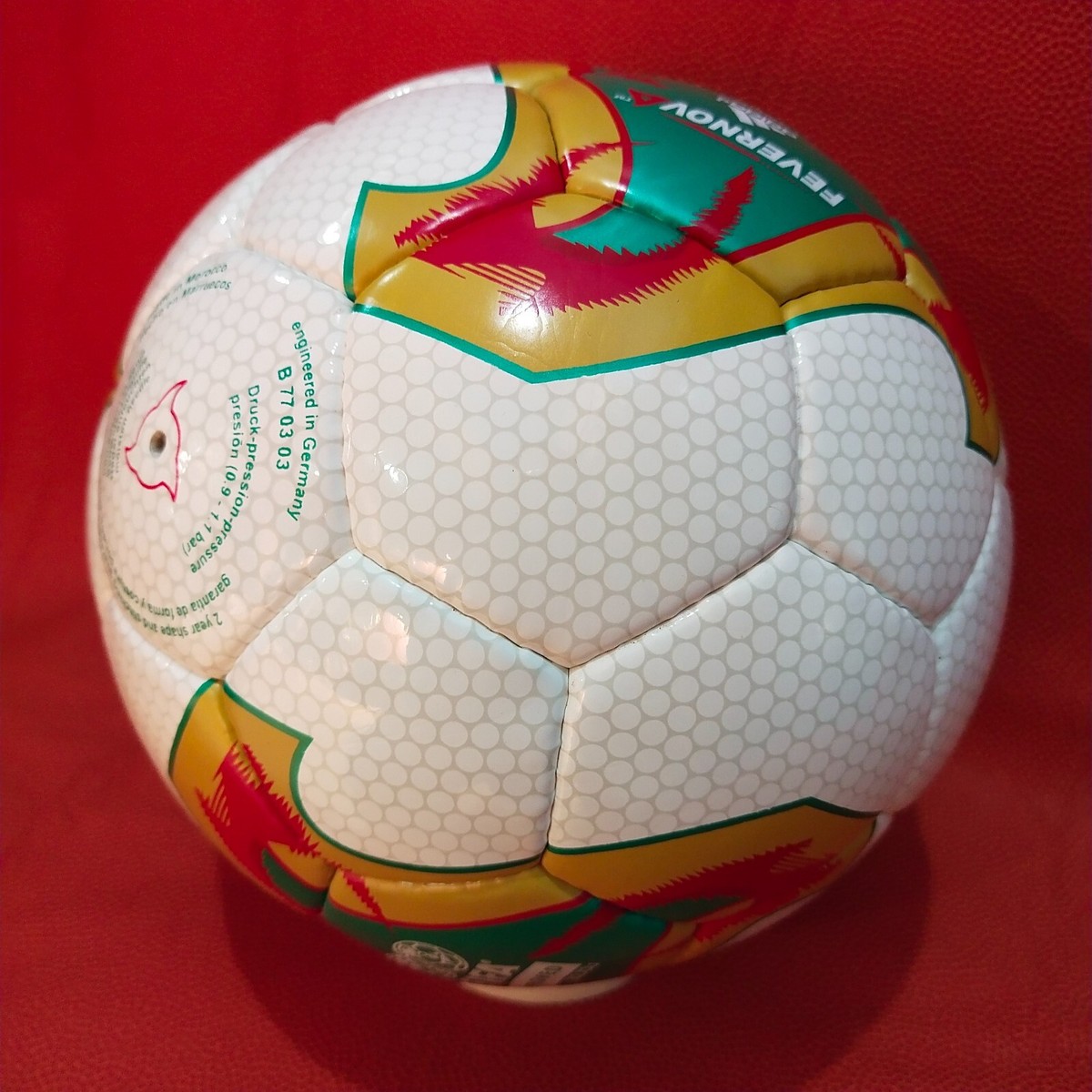 ADIDAS FEVERNOVA 2002 Official FIFA World Cup Soccer Match Ball