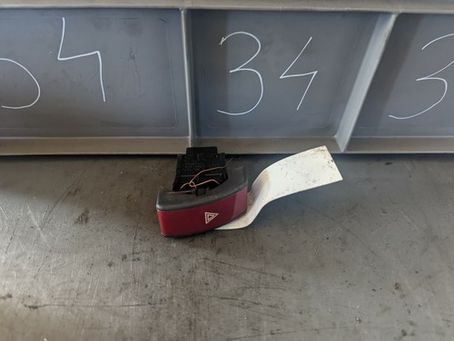 Original OPEL CORSA C F08 F68 Warnblinker Schalter Warnblinkschalter 9164141