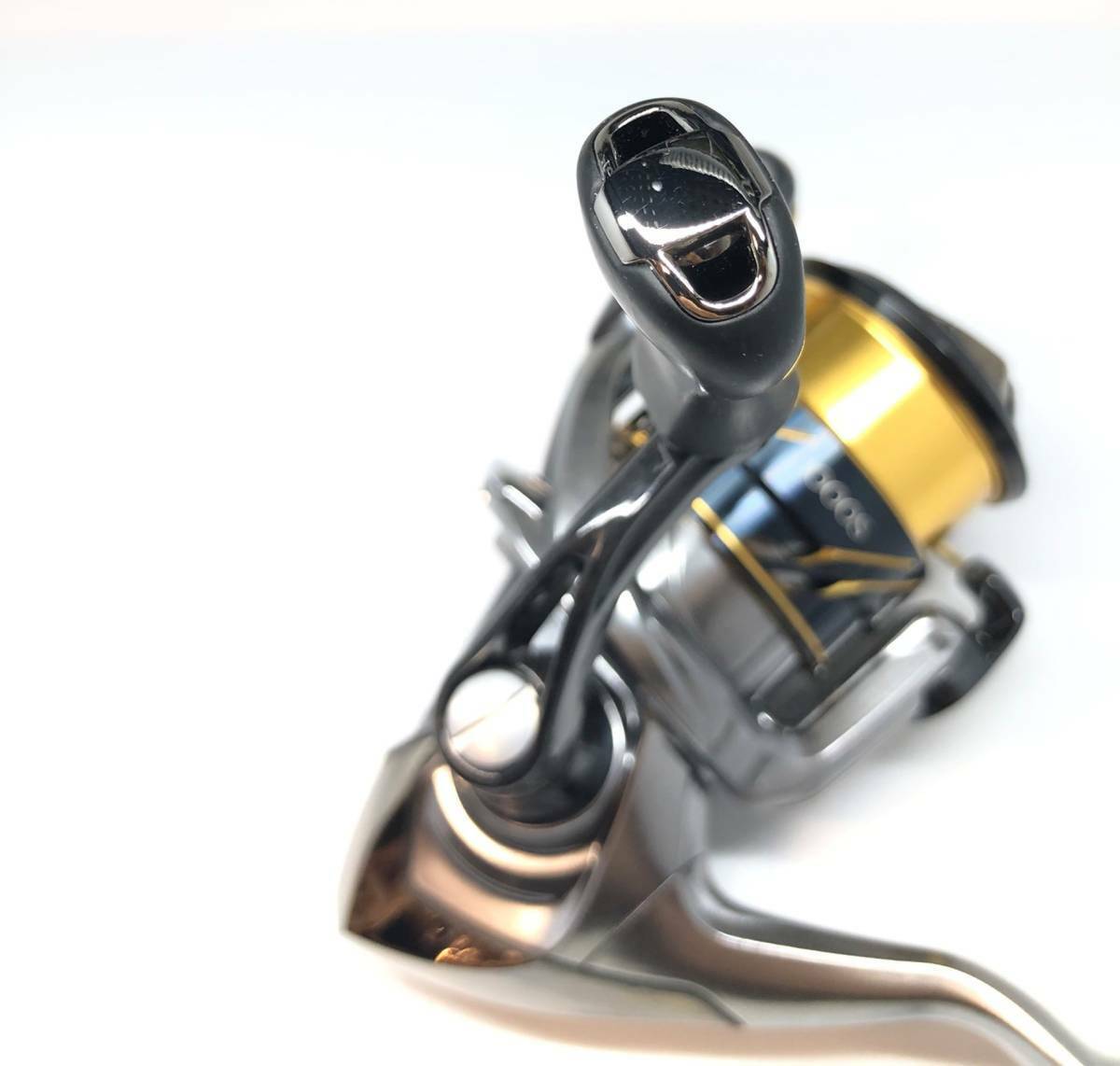 Shimano 16 Vanquish 1000Pgs Spinning Reel Excellent From Shimano 16 Vanquish 1000Pgs Spinning Reel Excellent From