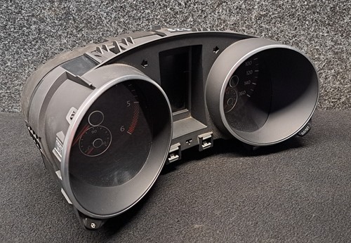 5K0920960N VW Golf VI Tacho Kombiinstrument Original