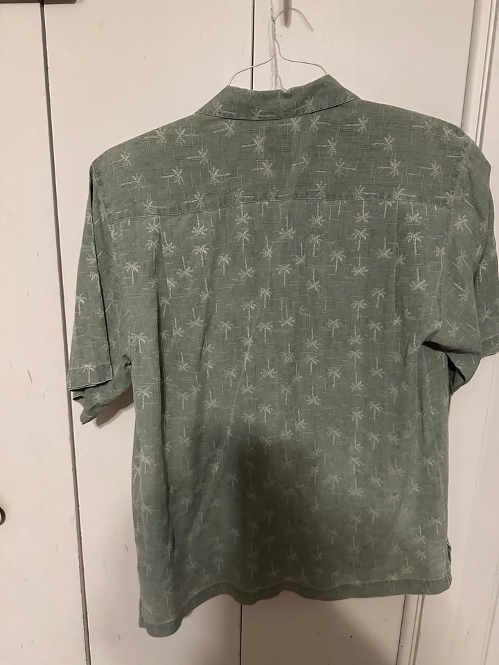 Montego Mon Mens Silk Button Hawaiian Style Shirt Green Size Small - Image 4 of 4