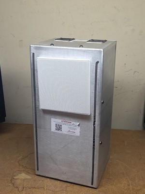 James Speaker 853SAQS-9-BA in-wall Speakers - White