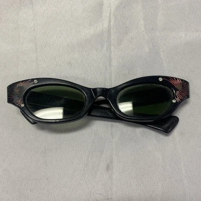 Plastic Original 1950s Vintage Sunglasses for sale | eBay display picture 1
