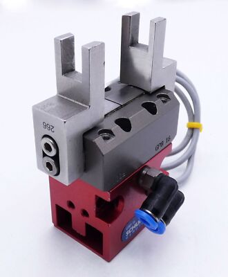 Schunk Gemotec GMP 16 Parallel Greifer + Contrinex Sensor -used-