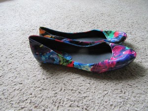 steve madden floral flats