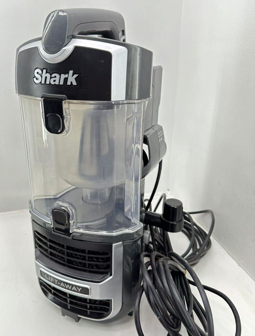 Shark Navigator Lift Away UV725 with Self Cleaning Brushroll eBay