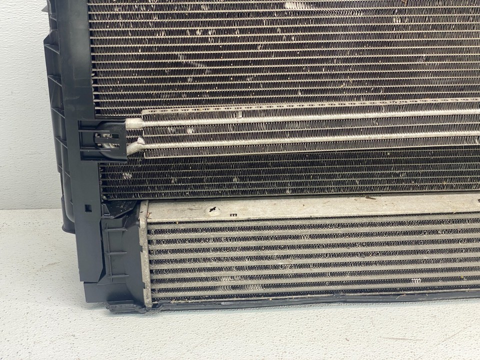 BMW E88 E82 E90 E92 135 335 Engine Radiator Condenser Intercooler