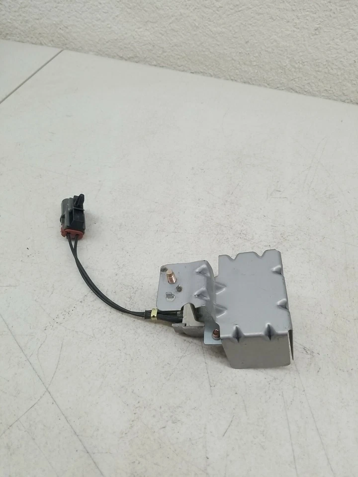 Infiniti I30 3.0L Fuel System Resistor 22698-2Y500 Oem 2000-2001 Used Fs - Image 3 of 4