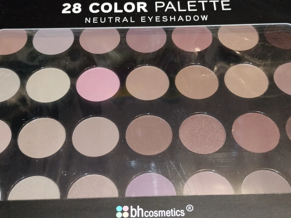 bh cosmetics neutral eyeshadow 28 color palette brand new in the box full size - Image 3 of 3