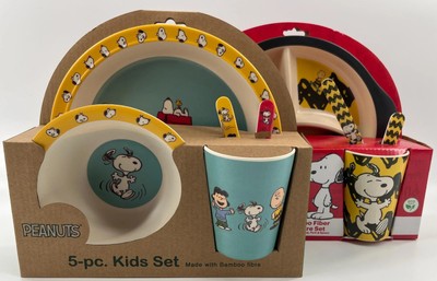 Peanuts - Snoopy 5 pc Bamboo Fiber Dinnerware Set - 2 patterns