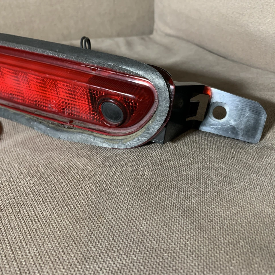 Chrysler 300 300S 2011 2012 2013 2014 tercera luz de freno cámara de reversa 68354574AA Foto 3 de 4