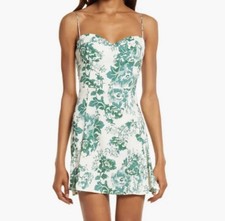 🔥Reformation Saskia mini dress in a green and white floral print size 6 women