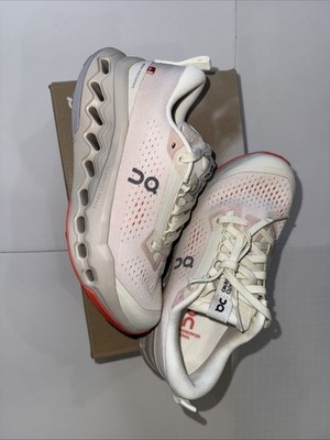 on cloud cloudsurfer Trail 2 Woman s Size 6.5