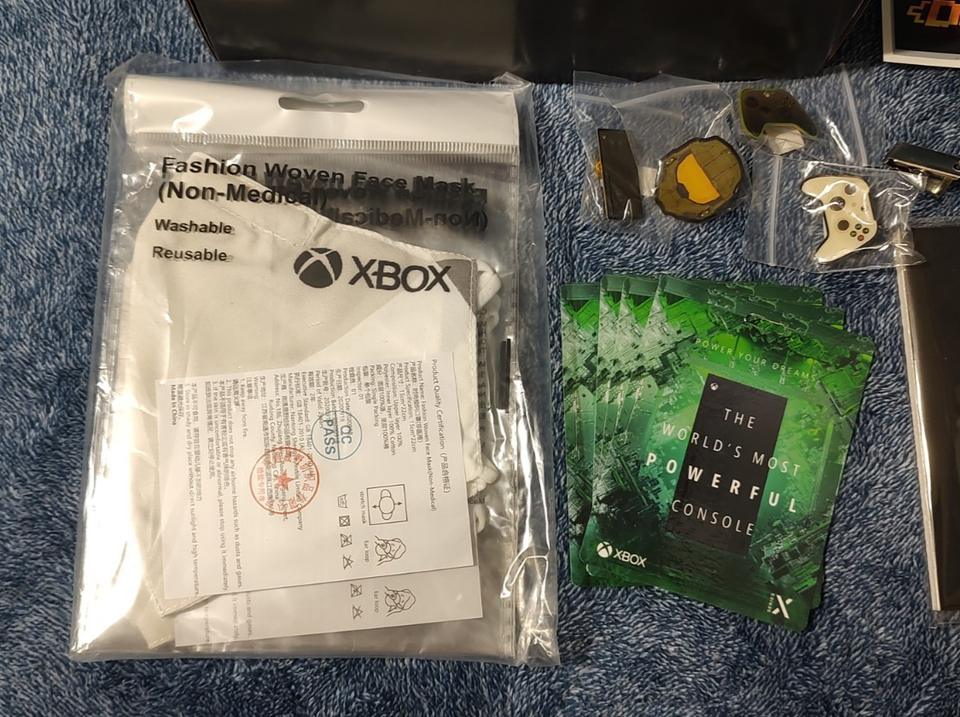 RARE Xbox One X Launch Kit - Pins Lanyard Mask + GameStop Promo Box ...