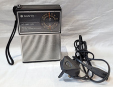 Vintage Sanyo RP 5115 Solid State FM/MW 2 Band Receiver