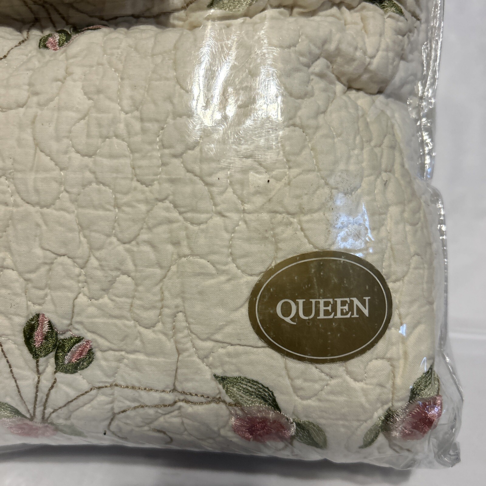 New PHI Golden Collection Peking Handcraft Inc. Queen Bedspread (L5)