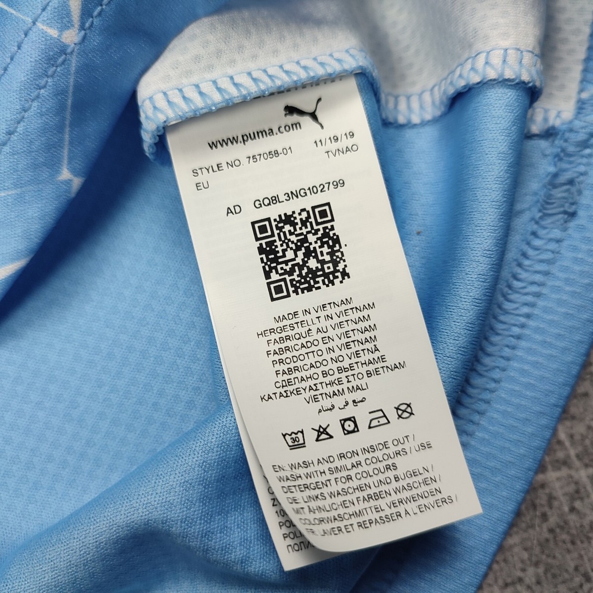 【 PUMA マンチェスター・シティ 】ユニ（ US S size ） PUMA Indoor Sneakers | PUMA