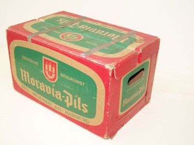 seltener Bierkasten, Pappbierkasten Top Deko Bar Moravia Pils Hamburg