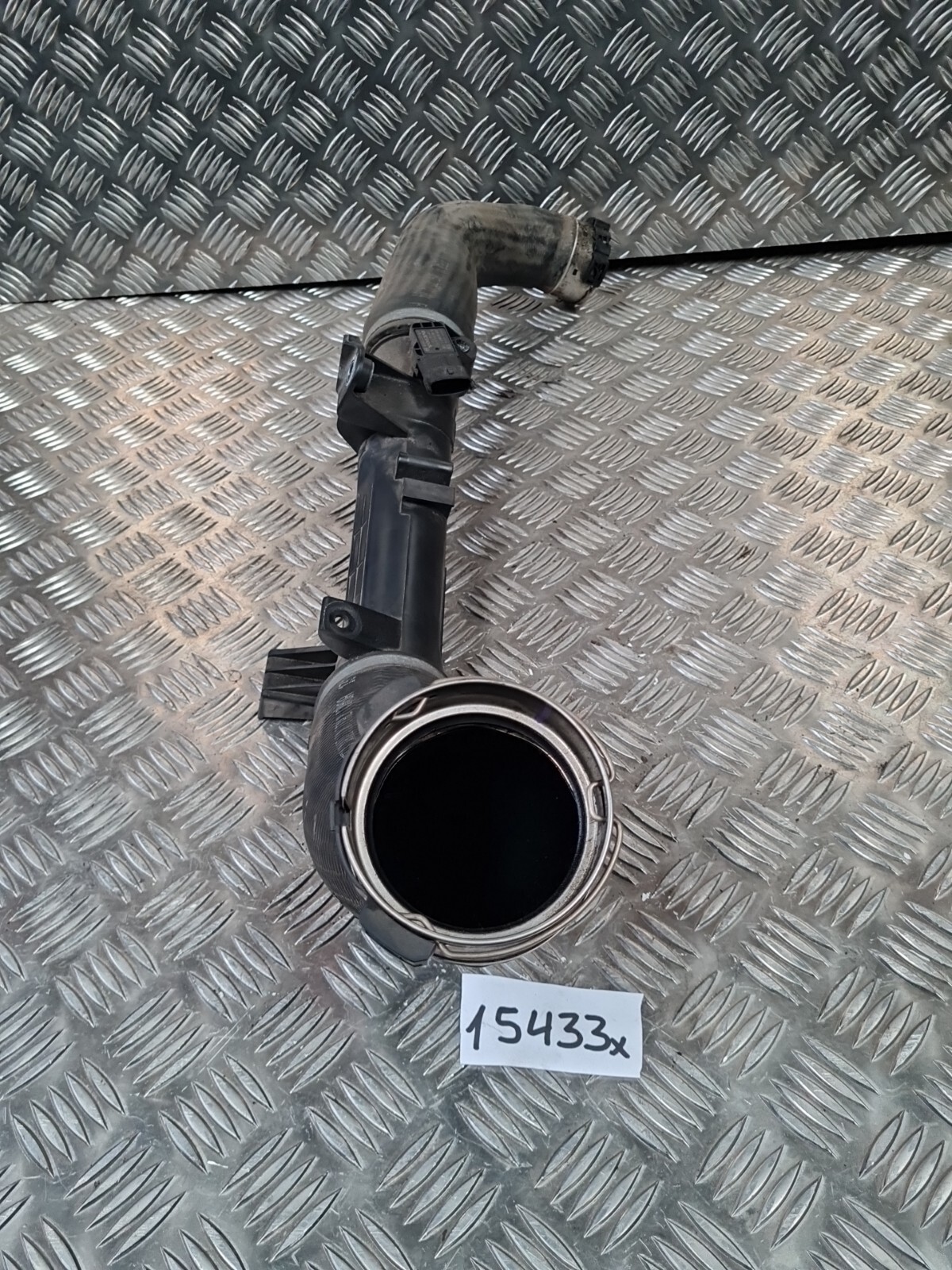 2016 VOLVO V40 2.0 DIESEL INTERCOOLER HOSE PIPE 31422153 eBay