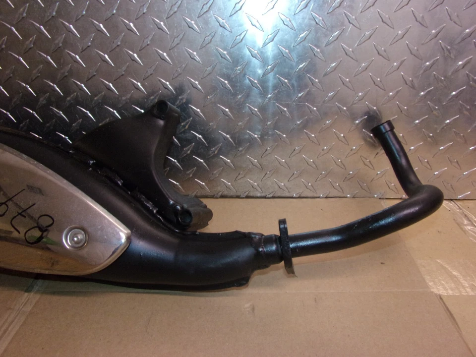 SISTEMA SILENCIADOR ESCAPE 861 A VESPA LX50S LX 50 S 2009 B OEM Foto 2 de 4