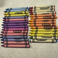 Lot of 31 CRAYOLA Crayons Retired Discontinued Colors And More loose NEW