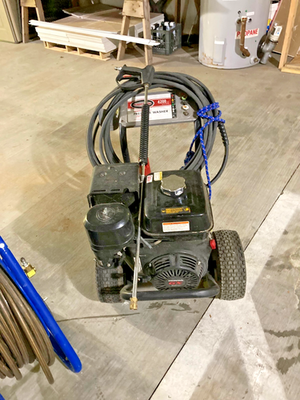 #ad Simpson 4200 PSI 4GPM Pressure Washer Honda $1900.00