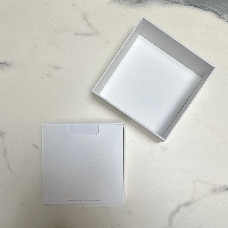 “ Empty Box”Apple AirPods 2nd Gen Wireless  w/ Charging Case White MV7N2ZM/A, photo 4 of 5
