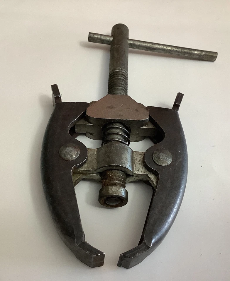 Extractor de abrazaderas de terminal de batería de llave de engranaje D1 Foto 2 de 4