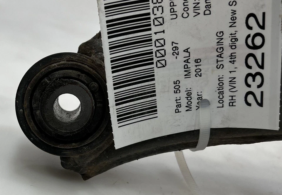 Brazo de control de suspensión superior lateral del pasajero trasero GM se adapta a Impala Lacrosse Malibu Foto 3 de 4