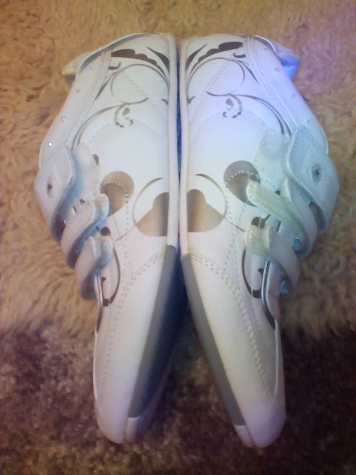 Ladies Le Coq Sportif Lille white Hook And Loop Strip Fastening Trainers Size 6 - Image 2 of 4