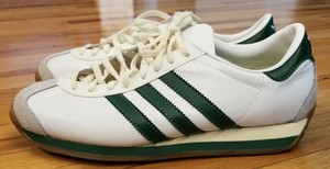 vintage adidas country sneakers