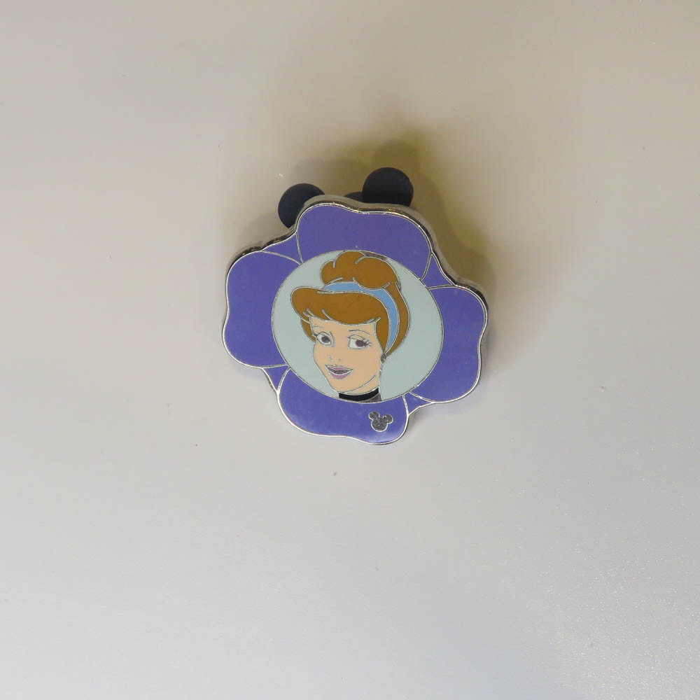 Disney Park Pin Princess Authentc Hidden Mickey Hm Cast Lanyard Wdw As