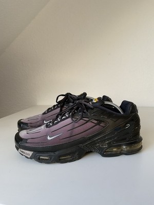 NIKE Herren Sneaker Air Max Plus 3 TN Air 45 Farbverlauf Schwarz Lila Schnürung