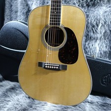 Acoustic Guitar Martin D-35 Standard 2025 Natural Spruce USA
