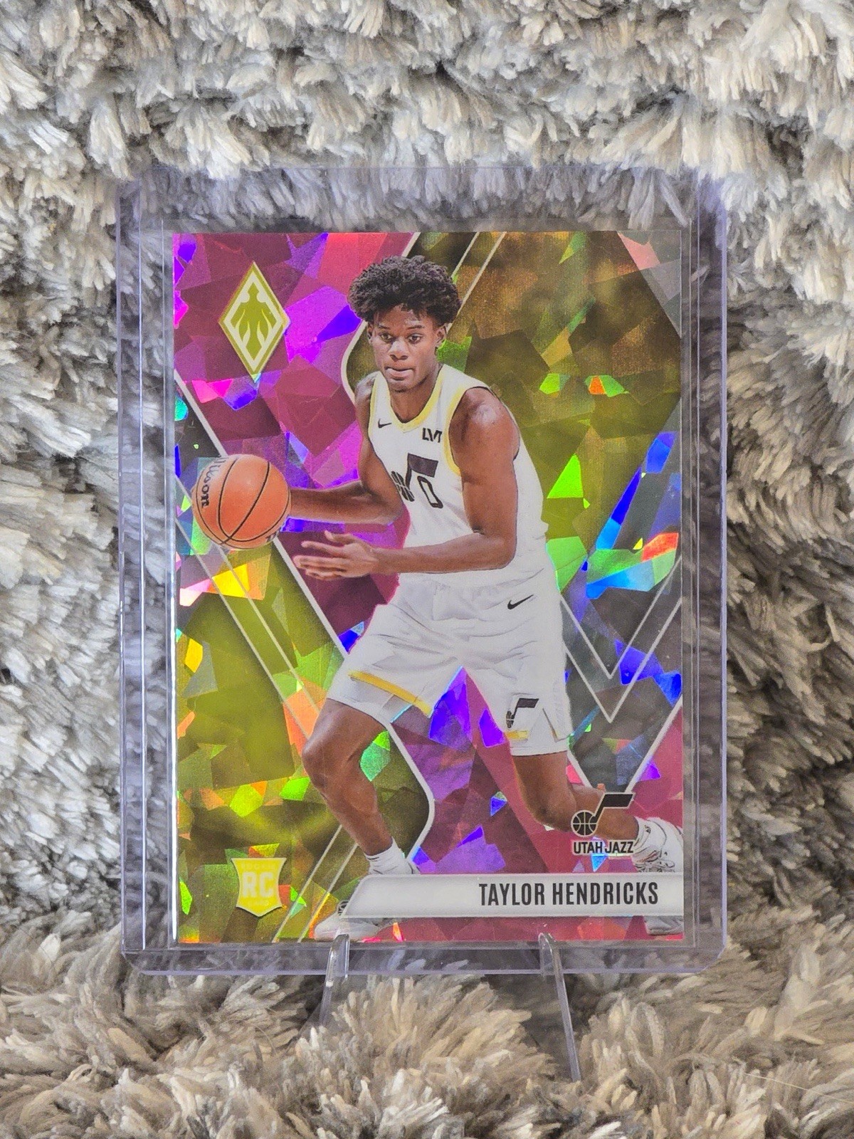 2023-24 Panini Phoenix - Pink Ice #264 Taylor Hendricks /25 RC - Jazz