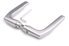 T&uuml;rdr&uuml;cker Aluminium silber eloxiert 2er Set f&uuml;r Schlosskasten 30-40mm