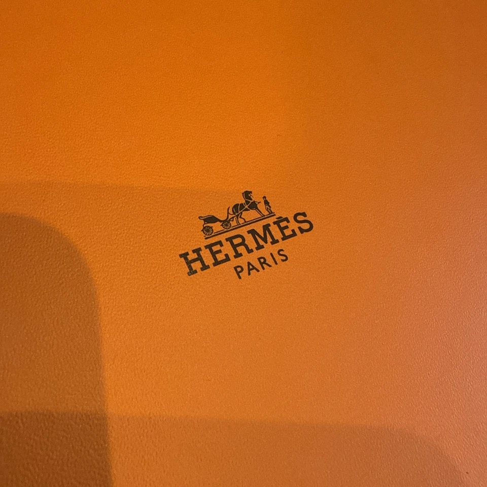 Large Hermes Paris Empty Box 38 x 34 x 15 cm Garden Party tissue paper & manual - Image 3 of 4