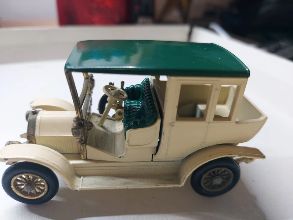 BENZ LIMOUSINE 1910  MATCHBOX MODELS OF YESTERYEAR senza sedile posteriore - Immagine 2 di 4