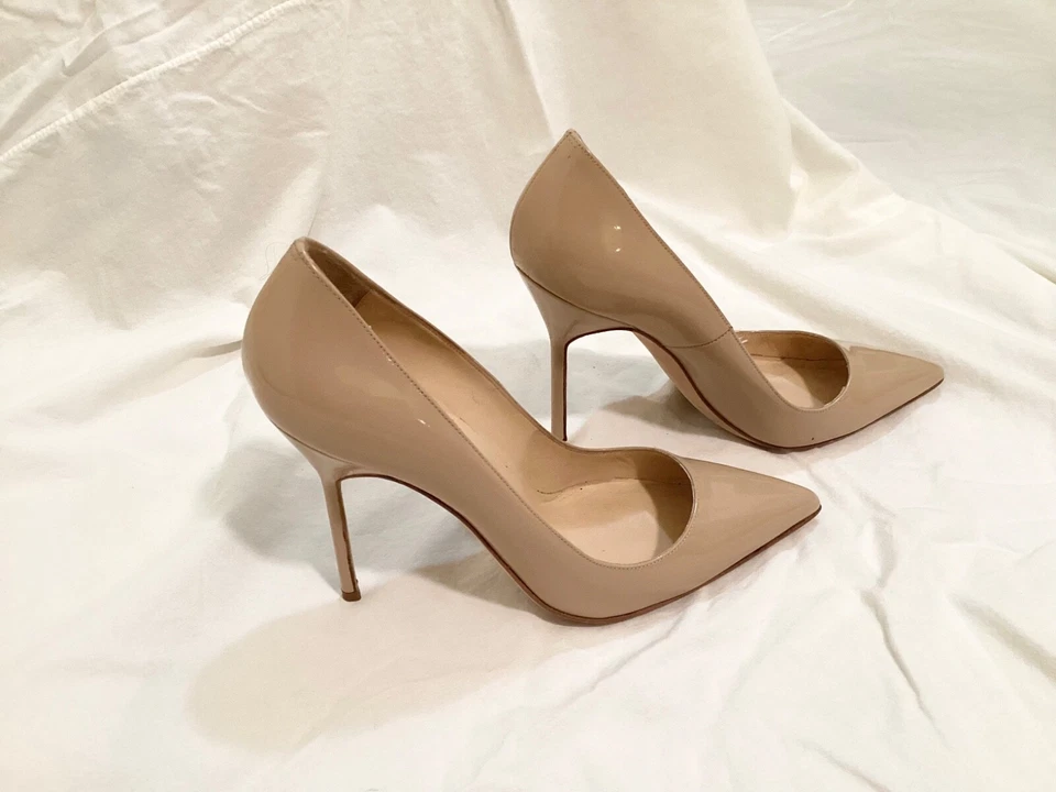 MANOLO BLAHNIK Beige Pumps Patent Leather High Heel Pointed Toe Size 38 - Image 4 of 4