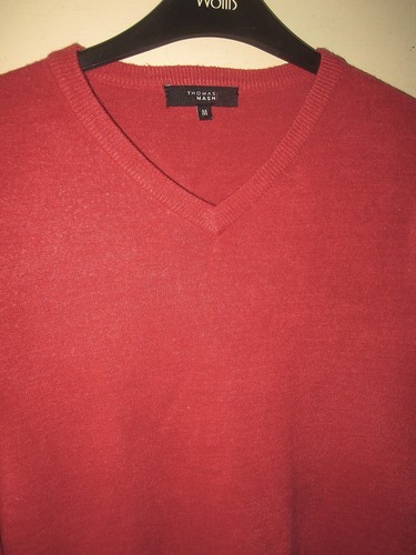 Thomas Nash ~ Men's Terracotta Brown V Neck Soft Jumper Sweater Size Medium 46" - Picture 2 of 2