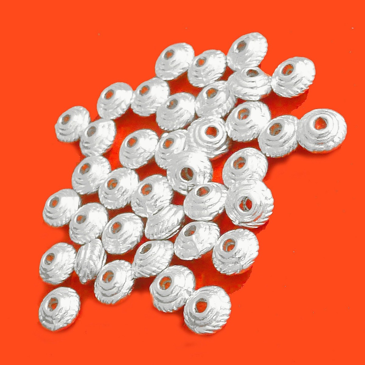 Distanziatore Pendente Con Anellino Dorato Matt 9mm, X 1