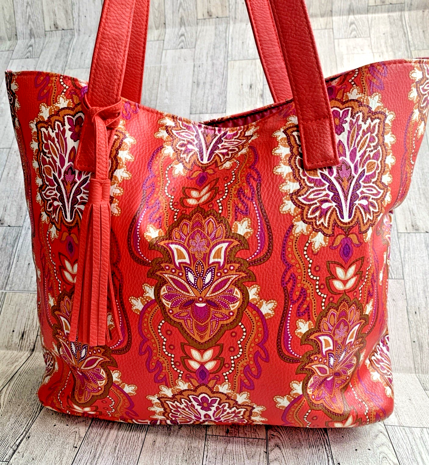 Artisan Women's Tote Bag Red Floral Faux Leather Lined Tassel Shop Beach Boho