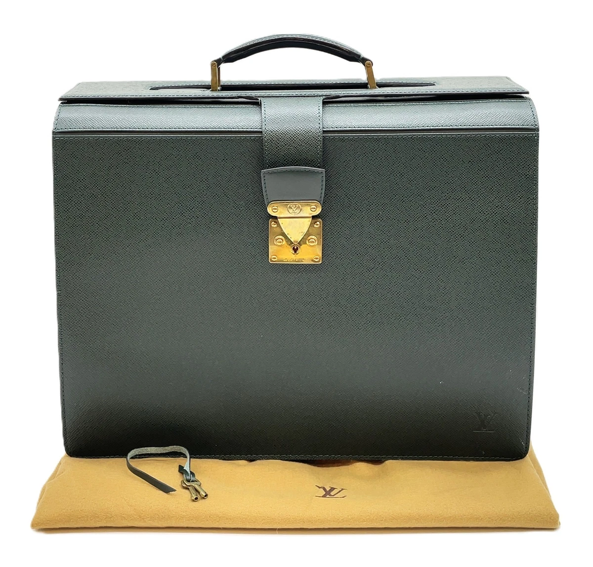 Louis Vuitton Taiga In Travel Luggage for sale | eBay